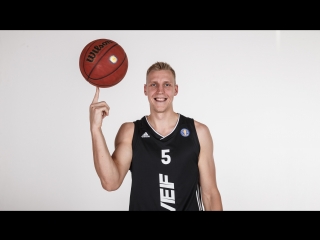 Блок-шот Марекса Мейериса в матче против ЦСКА