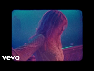 Премьера клипа! Kylie Minogue - Stop Me from Falling (30.03.2018)