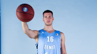 10/11/19 | Владислав Трушкин закрывает 2-ю четверть 3 трехочковыми подряд