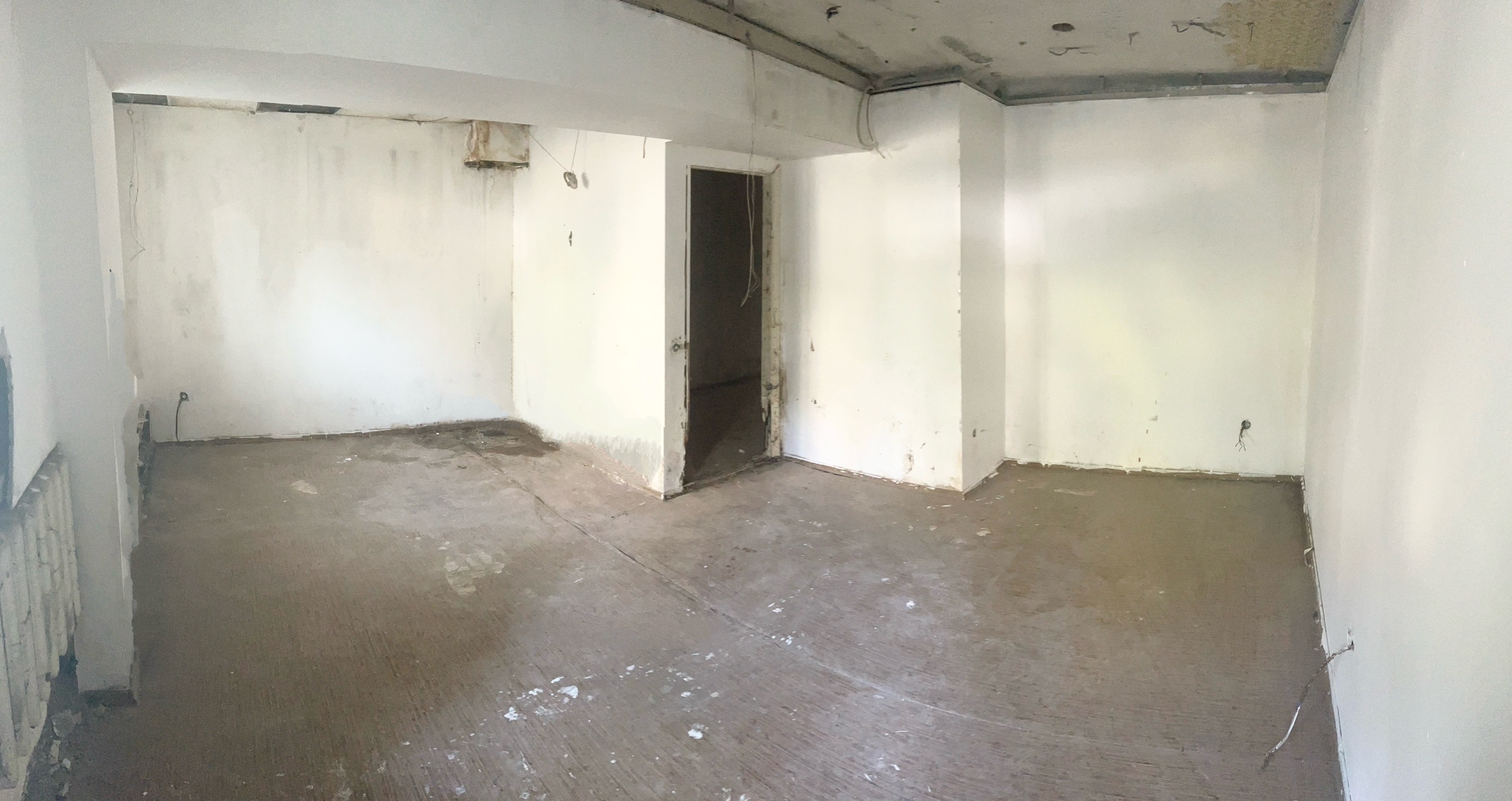 Продам Офисное помещения в центре Луганска (ул. Карла Маркса, 5) Площадь -80м² (5 Комнат) 📍 Локация: ул. Карла Маркса, д. 5 — центральная часть города — удобная транспортная развязка — высокая пешеходная проходимость 🏠 Характеристики объекта: • Полуподвальное помещение • Отдельный вход со двора • 3 окна выход...